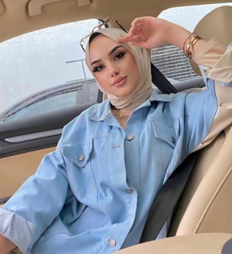 Etkileyici hatun türbanlı